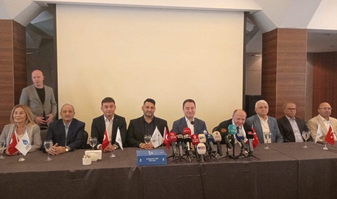 Deva Partisi Genel Başkanı Ali Babacan bir dizi ziyaretlere katılmak
