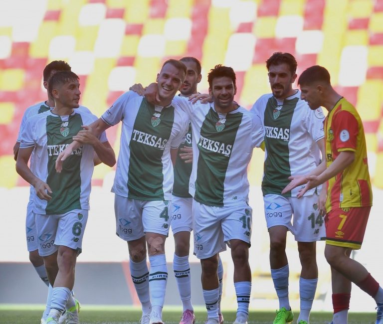 TFF 2.Lige şampiyon olup çıkan yeşil beyazlılar sezona çok hızlı