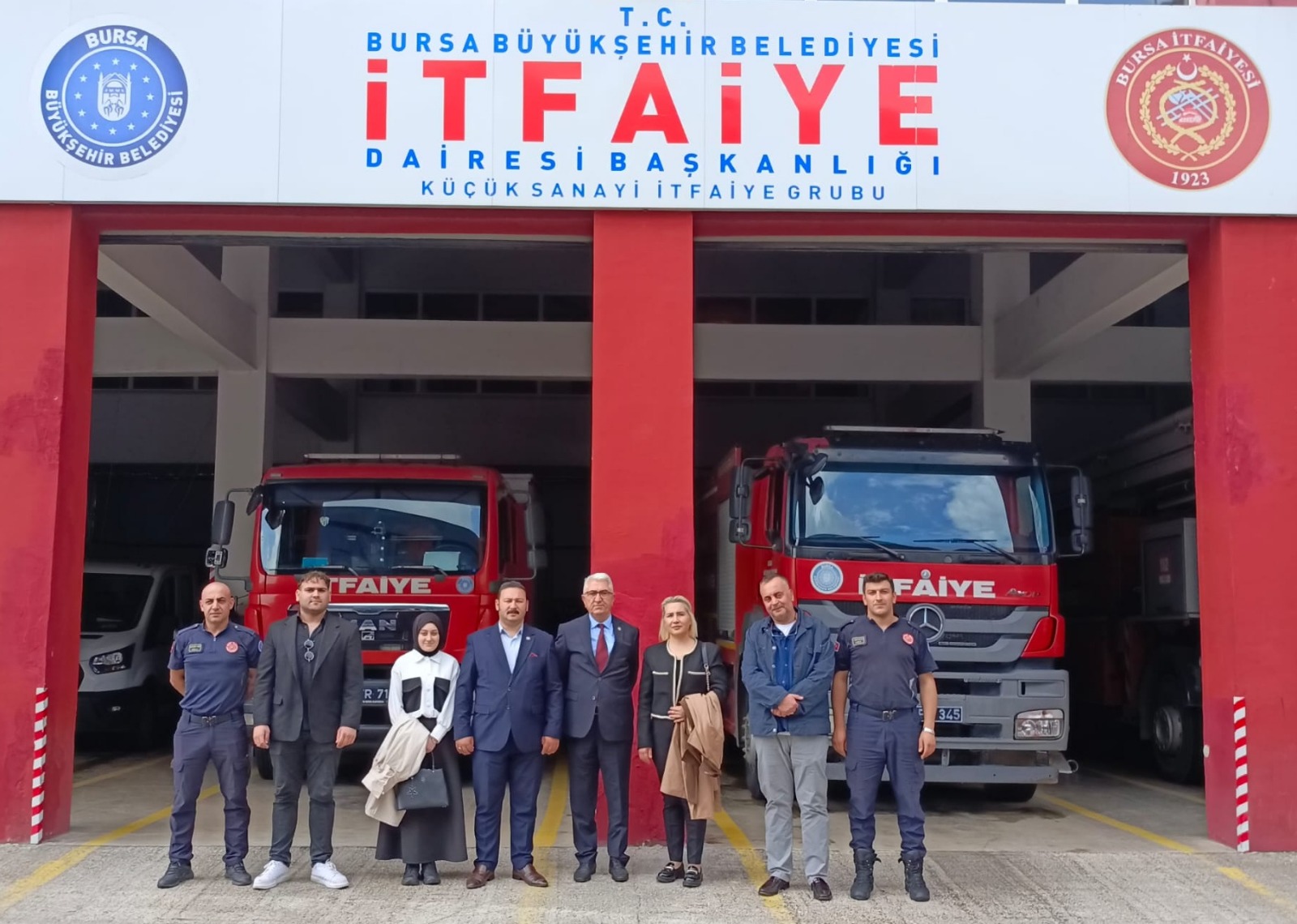 Bursa Osmangazi ve yönetimi Itfaiyecilik haftası nedeniyle BBB itfaiye Daire