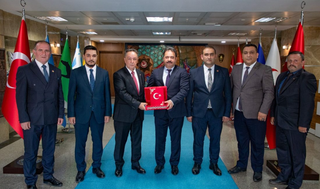BBP’DEN YENİ EMNİYET MÜDÜRÜNE TAM DESTEK BBP Genel Başkan Yardımcısı Ekrem Alfatlı’dan Bursa İl Emniyet Müdürü
