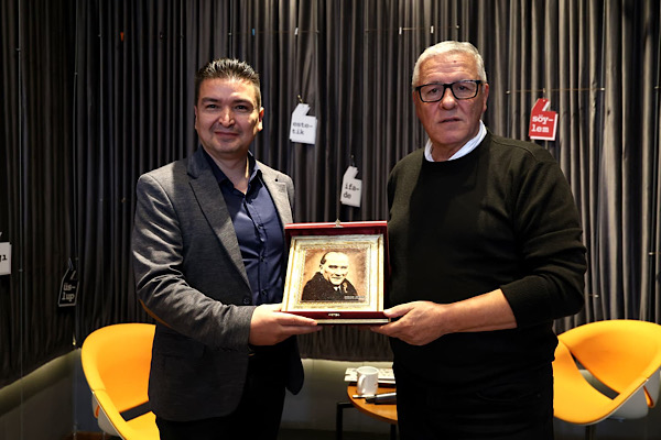 Osmangazi Belediyesi’nin düzenlediği Medya Buluşmaları programında, 2025’in yerel ve ulusal