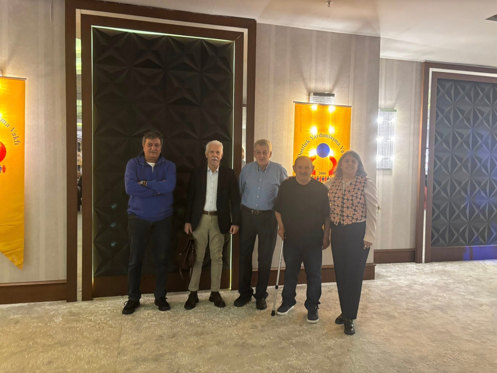 Cumhuriyet Halk Partisi Parti Meclisi yedek üyesi Cemile Boncuk, Dostluk