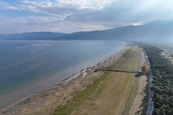 Demokrat Parti Orhangazi İlçe Başkanı Baki Bekar, İznik Gölü için