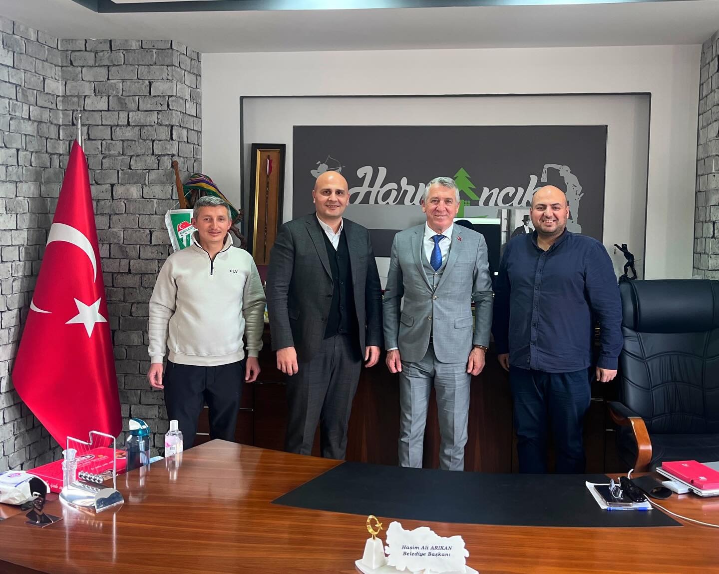Harmancık’ta son aylarda peş peşe hayata geçirilen hizmetler, ilçede belediyecilik