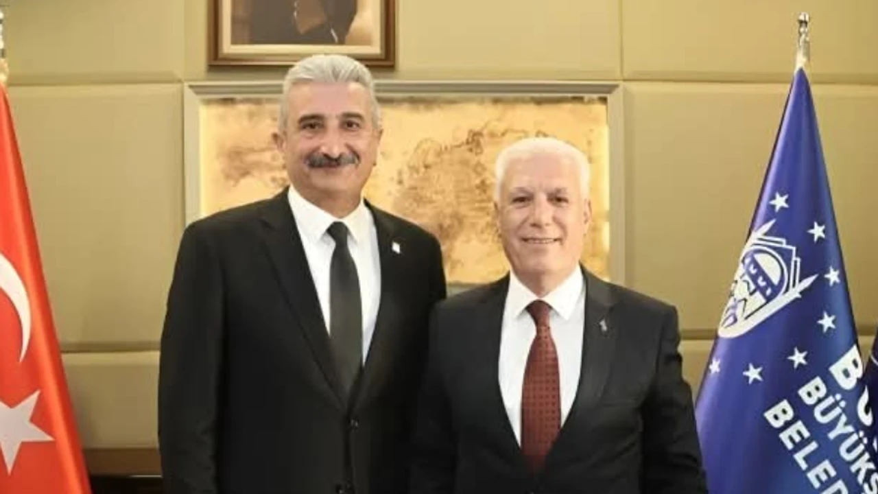 CHP Bursa İl Başkanı Nihat Yeşiltaş, Bursa Büyükşehir Belediye Başkanı