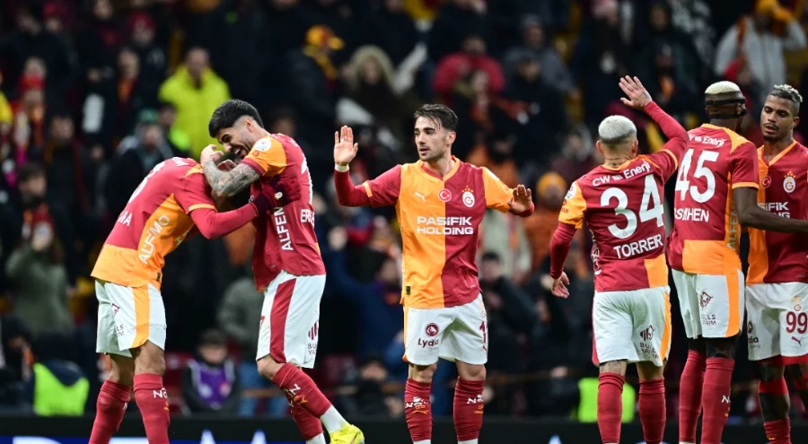 Trendyol Süper Lig'in 20. haftasında Galatasaray, Kayserispor'u 4-0 Mağlup ederek