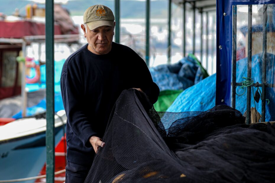 Bursa Büyükşehir Belediyesinden alışılmışın dışında bir destek ekmeğini ağ atarak