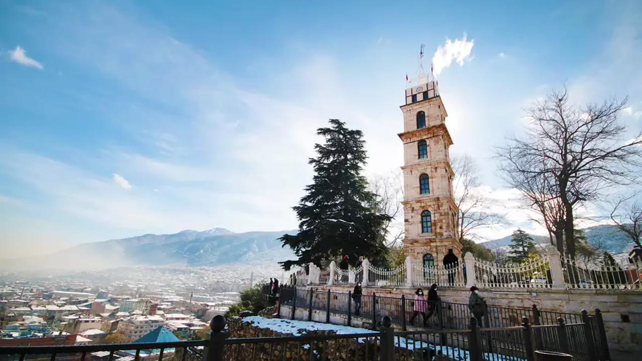 Bursa ilkbahara 1 Mart itibari ile güneşli bir hava ile