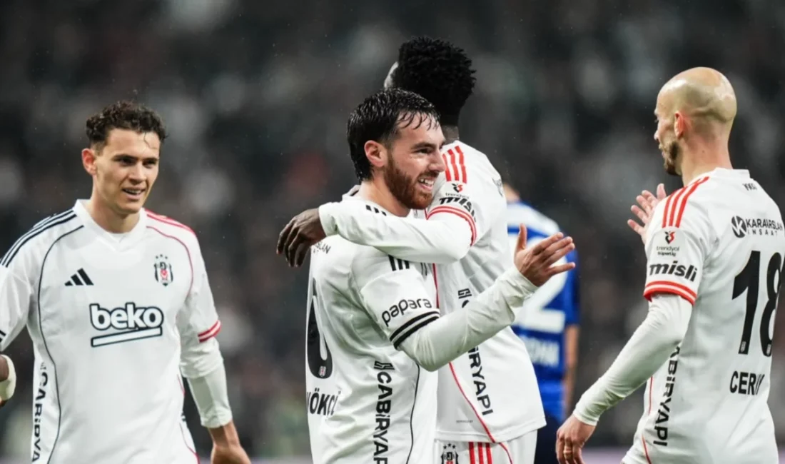 Süper Lig'in 27. haftasında Beşiktaş, sahasında Kasımpaşa'yı 2-1 yenerek çıkışını