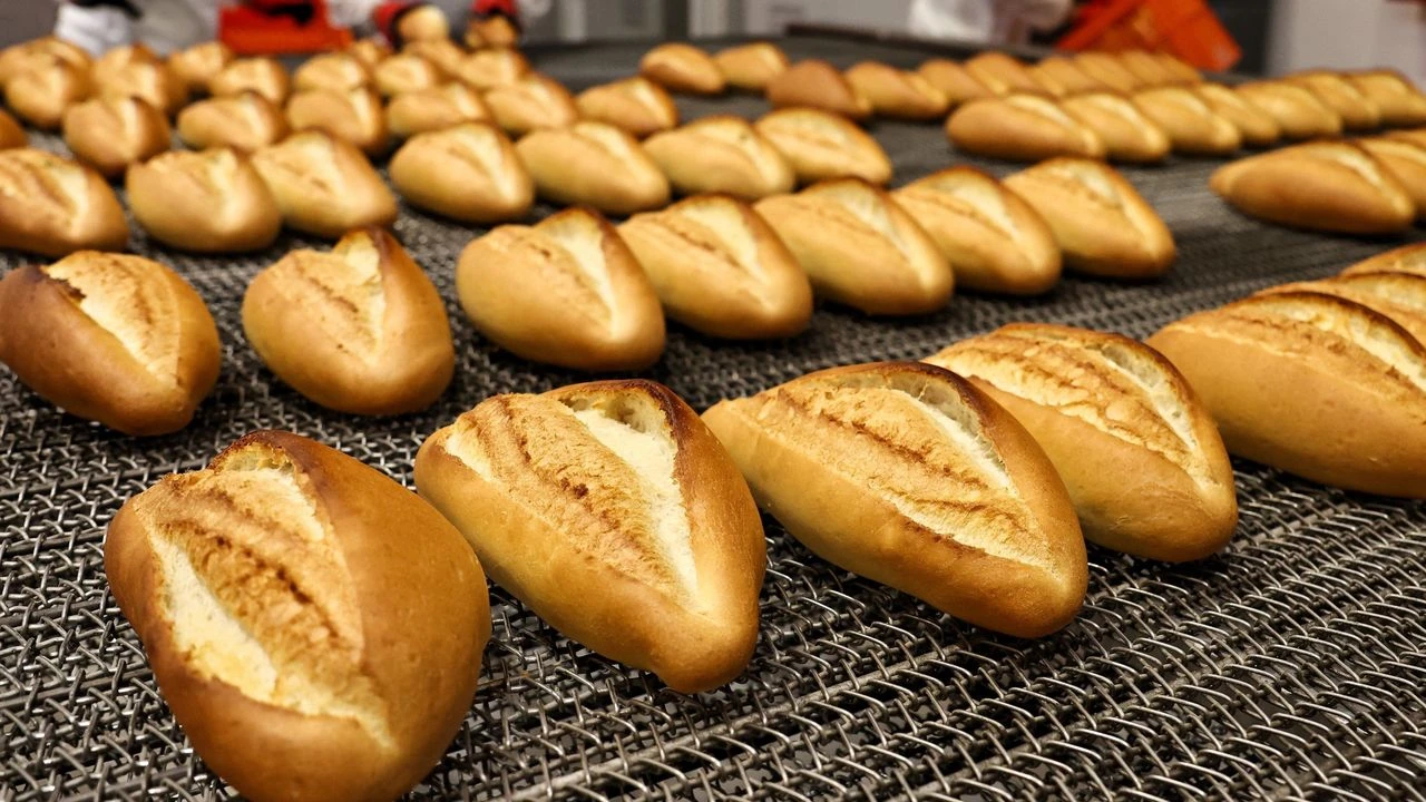 Bursa'da 15 liradan satılan 200 gram ekmek, 1 Nisan'dan itibaren